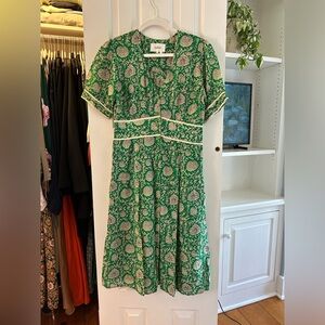 BA&SH dress midi
Green
Floral Print